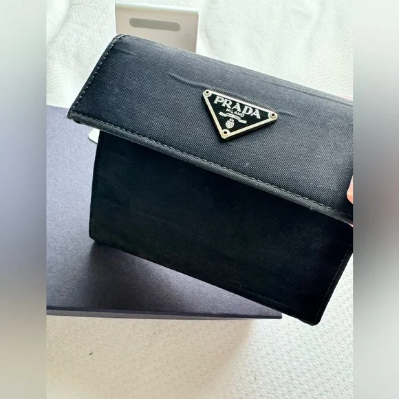 🔥Prada Nylon Tri-Fold Wallet - Picture 13 of 17